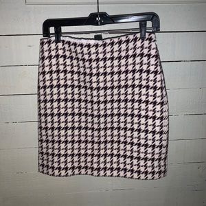 White House Black Market Houndstooth Pencil Skirt
